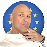Clay Vasconcelos, fondatore e redattore di Bella Ita
